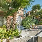 Πανσιόν Pino 3*