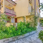 Pino Πανσιόν 3*